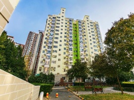 更新时间:2020-10-31 摘要:御宸上院小区位于北京市朝阳区,建于2004