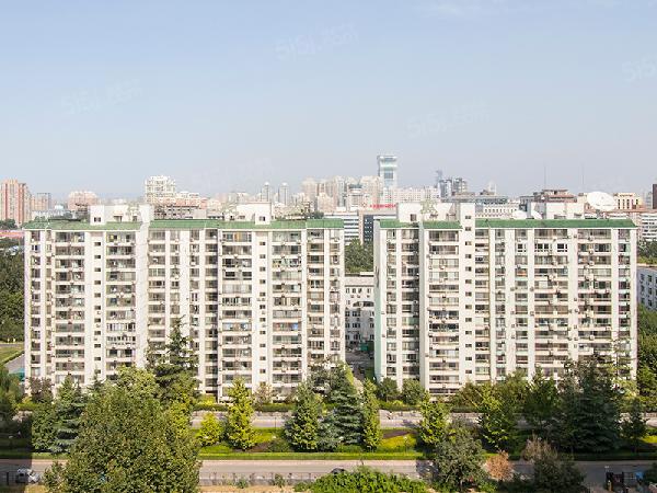 京友公寓 3室1厅1卫