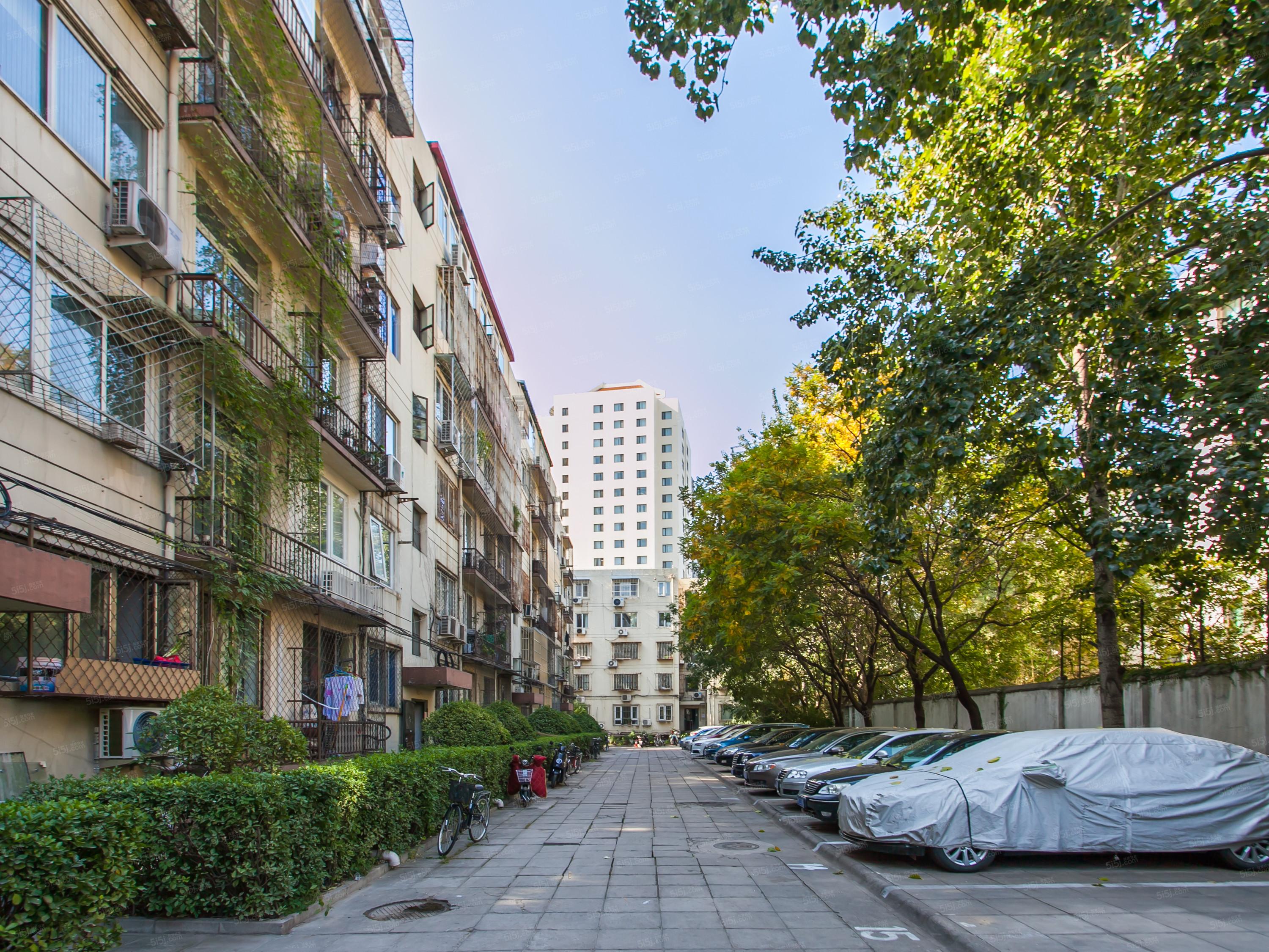 胡家园26号院 3室1厅1卫